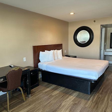 The Dixie Orange County Hotel Stanton Eksteriør billede