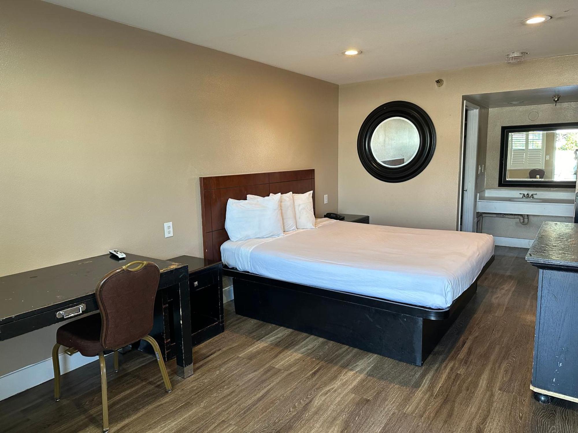 The Dixie Orange County Hotel Stanton Eksteriør billede