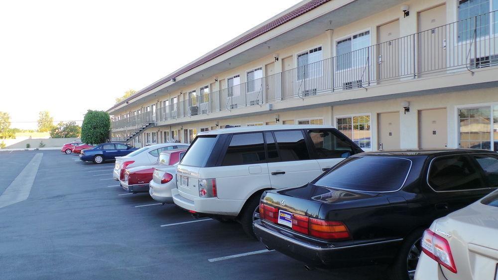 The Dixie Orange County Hotel Stanton Eksteriør billede